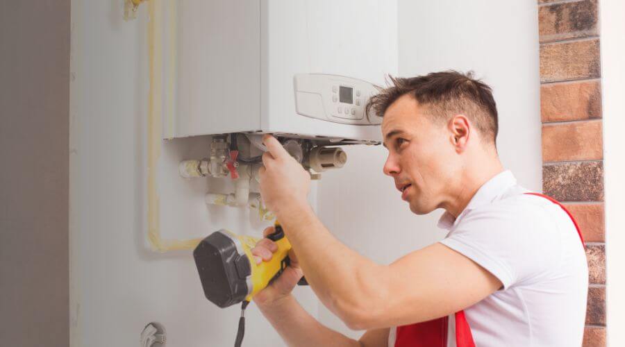 Local water heater installation in Lacon, IL